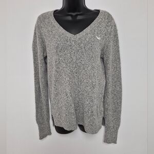 Hollister Gray Knit V-neck Sweater sz M